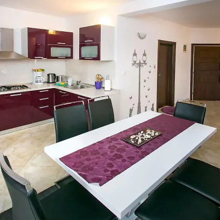 Apartment Nostra - Tgr334